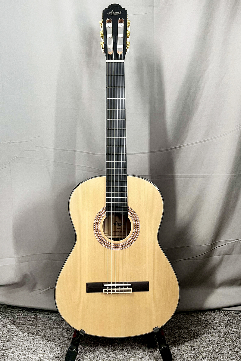 Guitarra Clásica Aiersi SC02SM "La Caoba de Abeto" · Tapa Sólida de Abeto y Caoba
