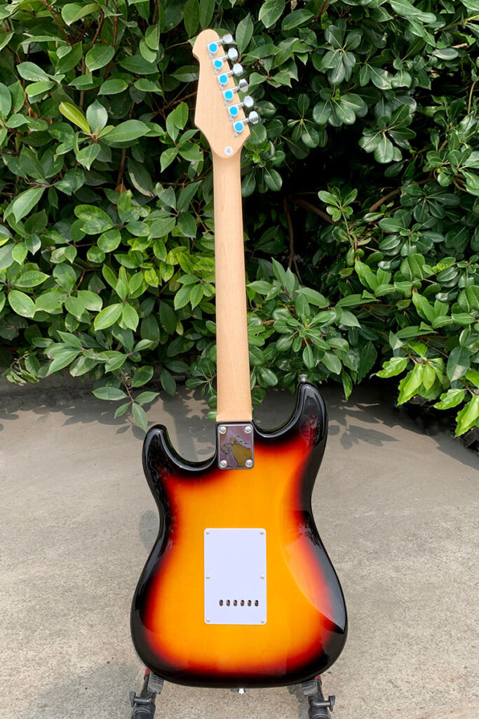 Guitarra Eléctrica Aiersi ST-12 (HSS)